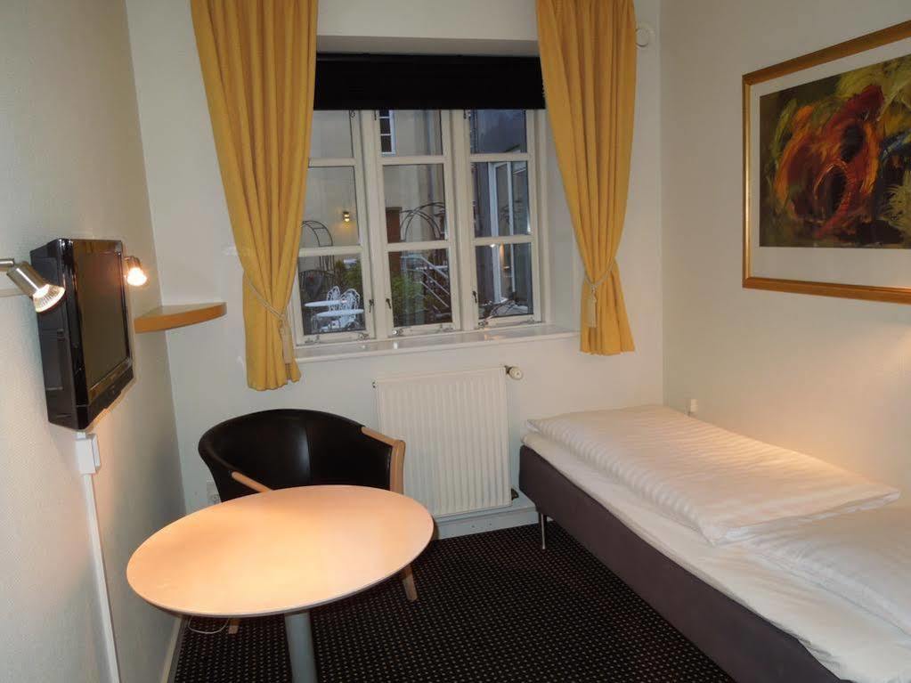 Hotel Aarhus City Apartments ภายนอก รูปภาพ